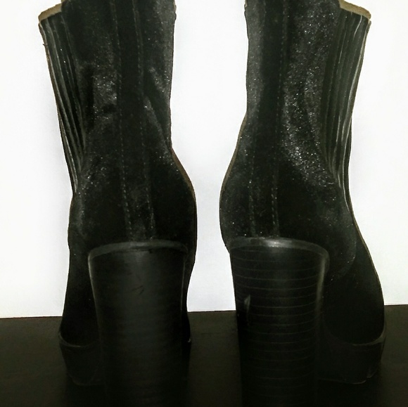 Report Signature - Picture 3 of 6